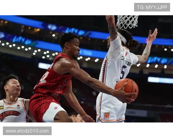 首钢新援威廉姆斯：全能型球员愿尽全力